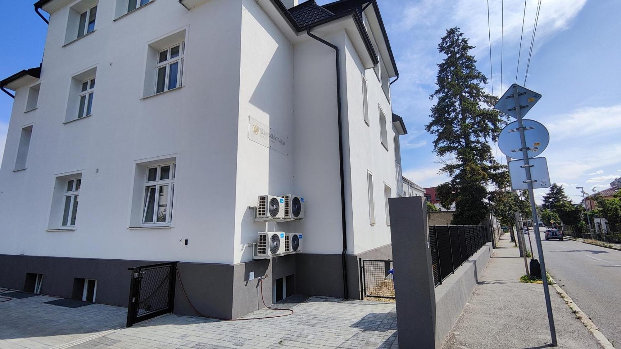 Dohnanyi Villa By Chors Trenčín Εξωτερικό φωτογραφία